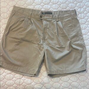 Dockers Men's Tan Shorts